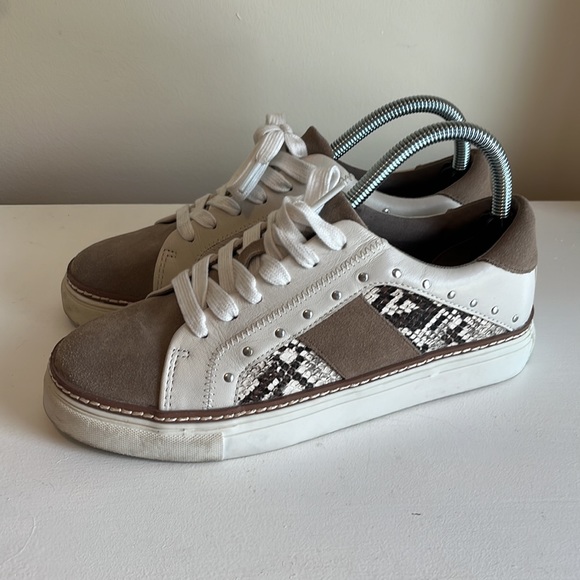 Crown Vintage Kalinda Snakeskin Suede Studded Fashion Sneaker Size 7 - Picture 5 of 12